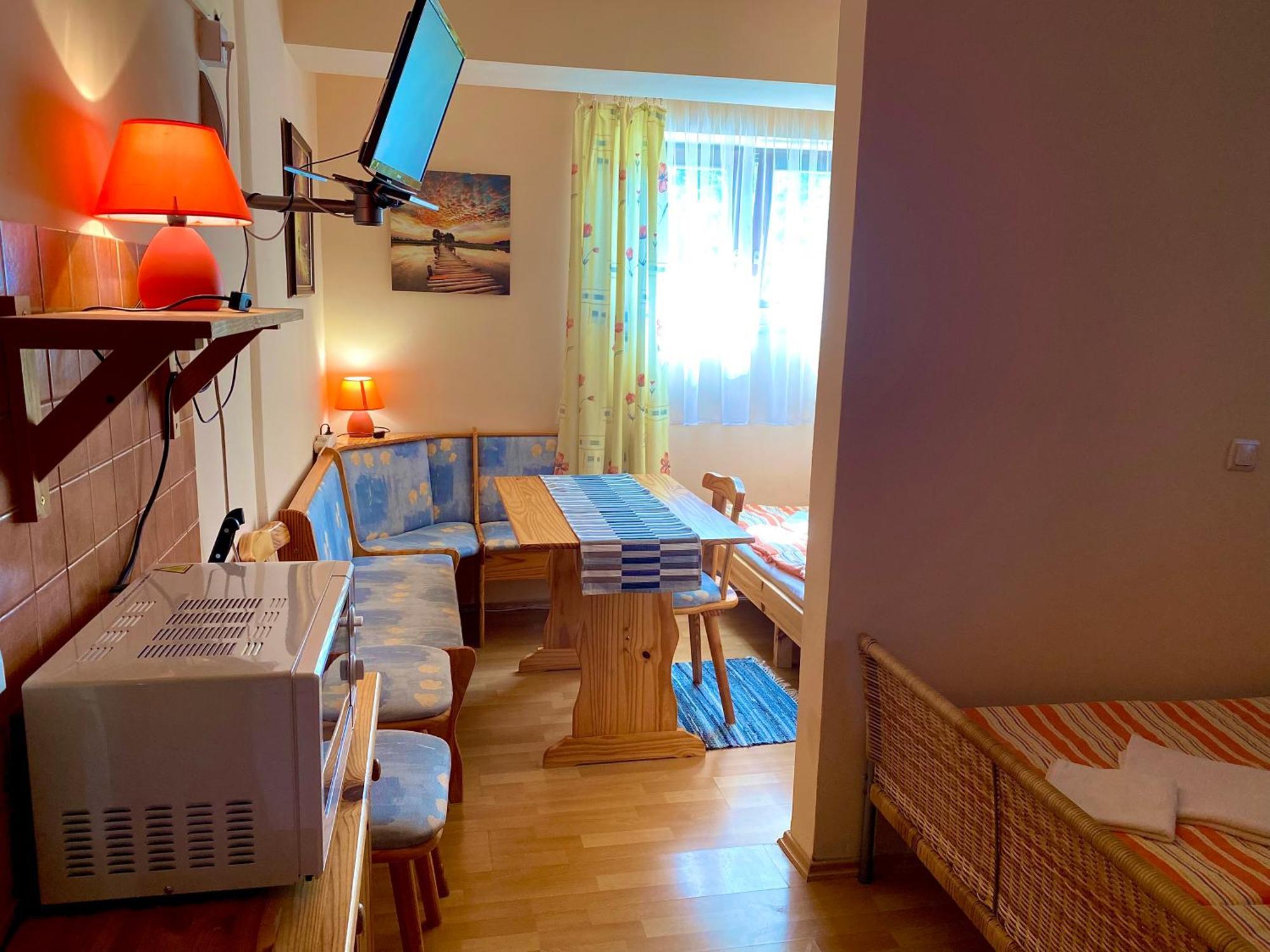 Pension Zur Heiligen Krone Mauterndorf  Εξωτερικό φωτογραφία