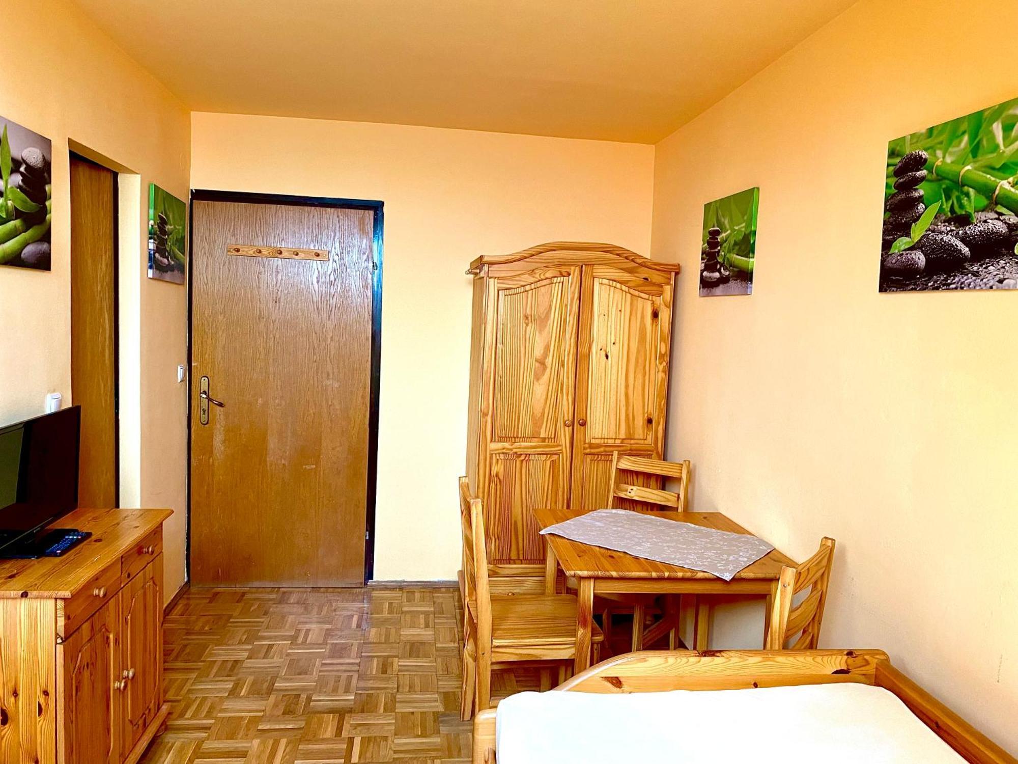 Pension Zur Heiligen Krone Mauterndorf  Εξωτερικό φωτογραφία