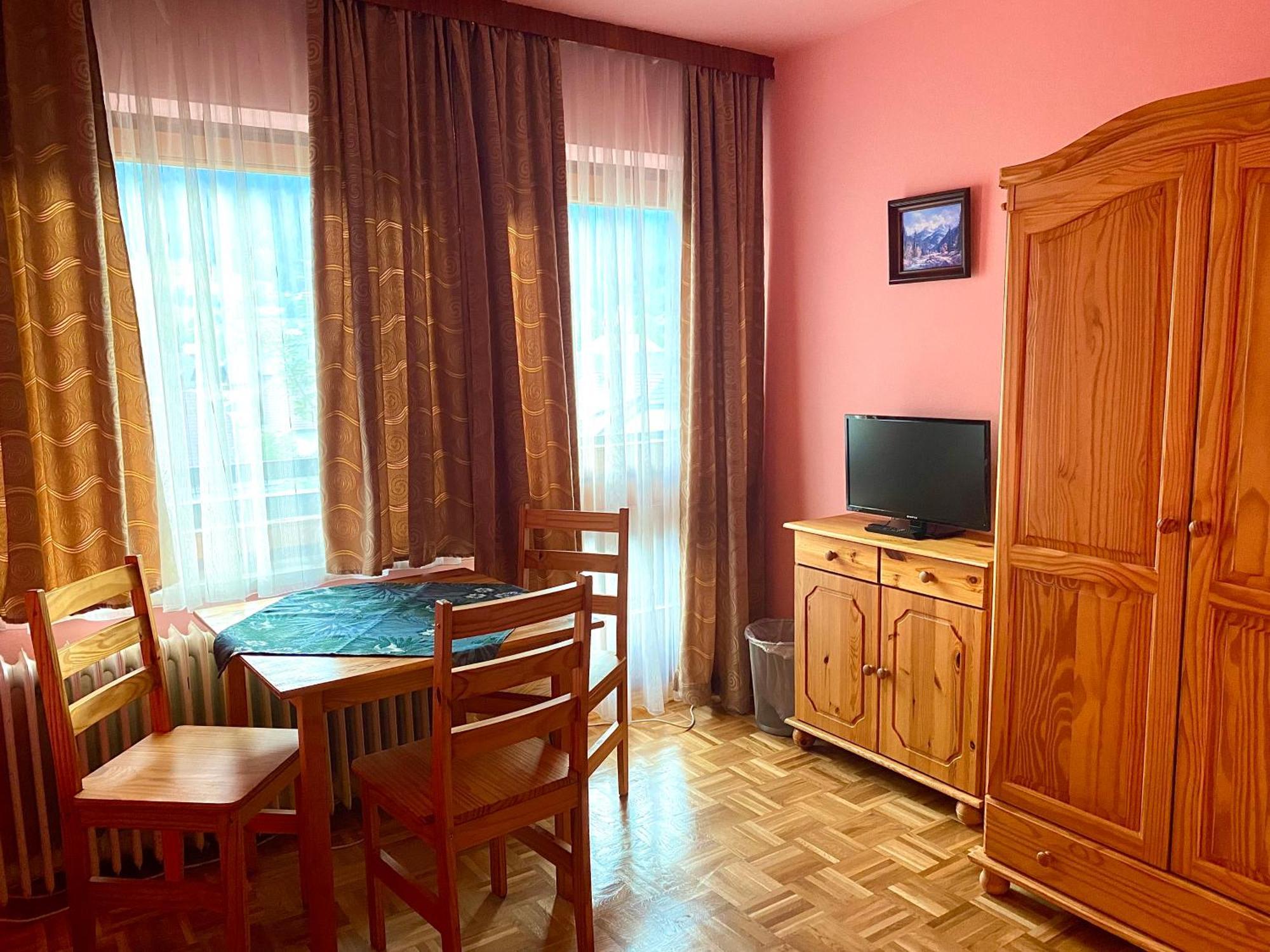 Pension Zur Heiligen Krone Mauterndorf  Εξωτερικό φωτογραφία