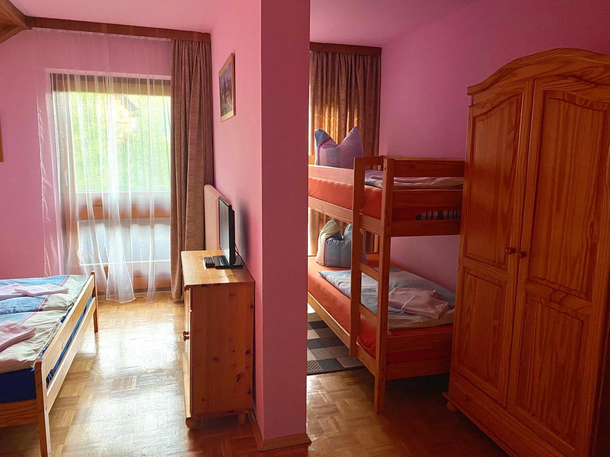 Pension Zur Heiligen Krone Mauterndorf  Εξωτερικό φωτογραφία