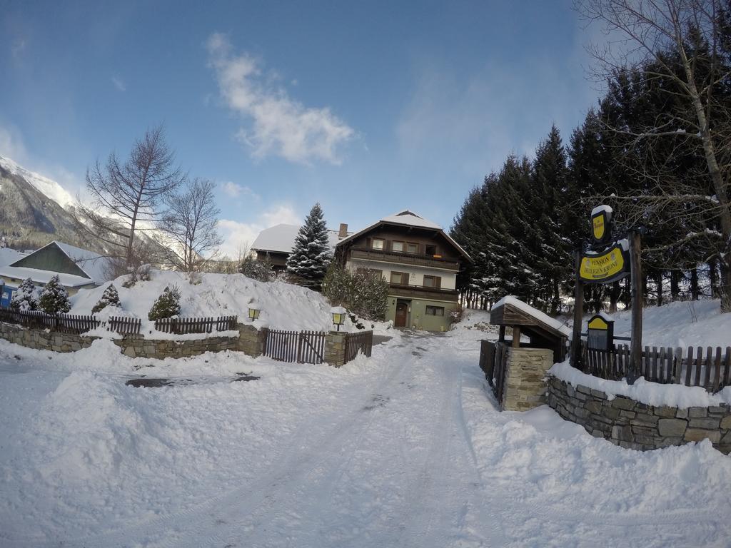 Pension Zur Heiligen Krone Mauterndorf  Εξωτερικό φωτογραφία